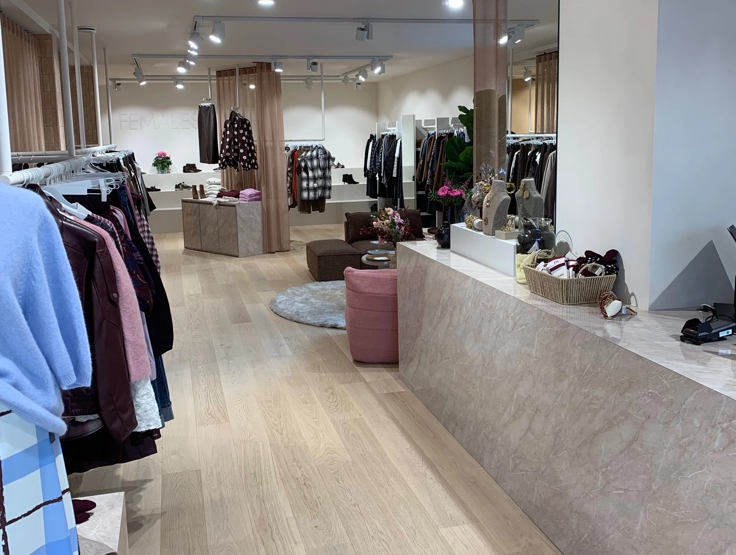 Females Fashion Store